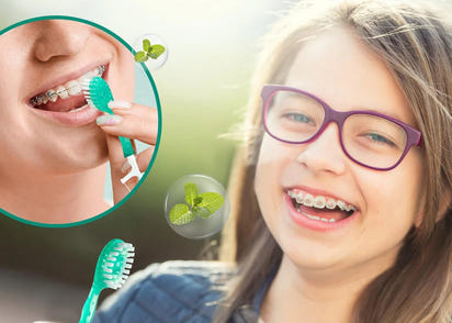 5 in 1 Mini Toothbrush & Floss & Tongue Scraper & Toothpick Set